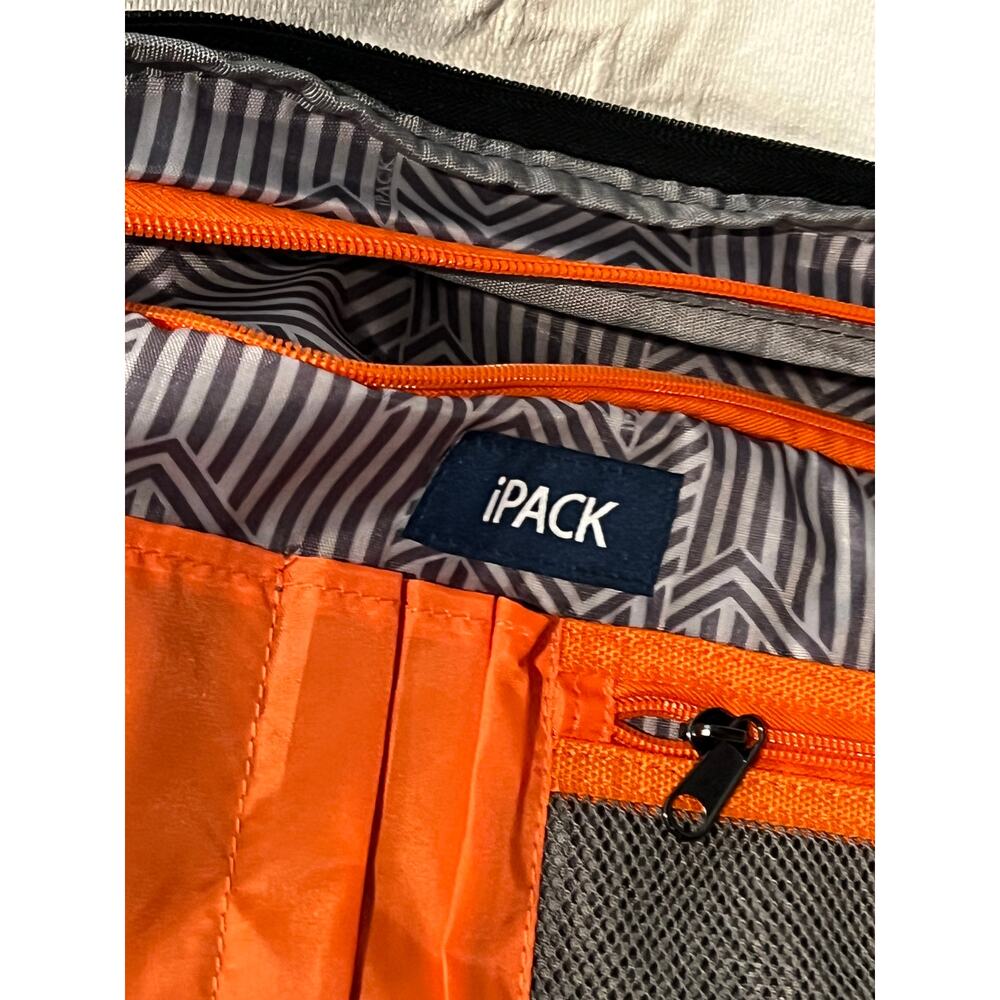 IPack Padded Clamshell Travel Backpack 22x16 - Picture 4 of 5